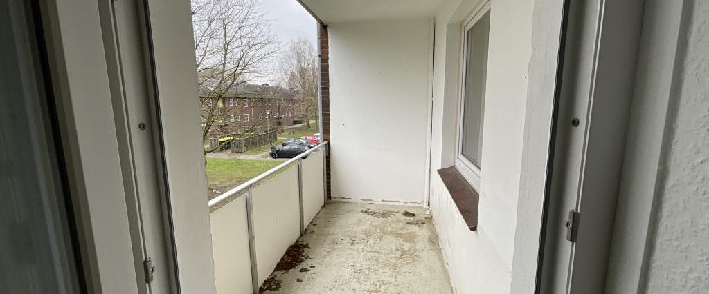 Gepflegte 2-Zimmer-Wohnung mit Badewanne und Balkon in Wilhelmshaven Fedderwardergroden! - Foto 1