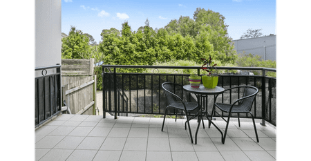 Spacious One-Bedroom - Photo 4