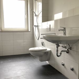 Altengerechte 2-Zimmer-Wohnung mit Dusche. - Foto 2