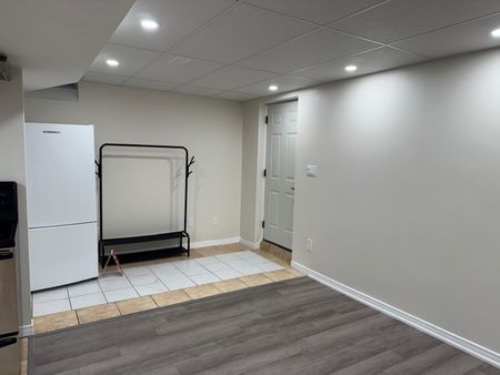 For Lease - 59 Bridgeport Crescent Unit# Bsmt, Hamilton, Ontario - Photo 2