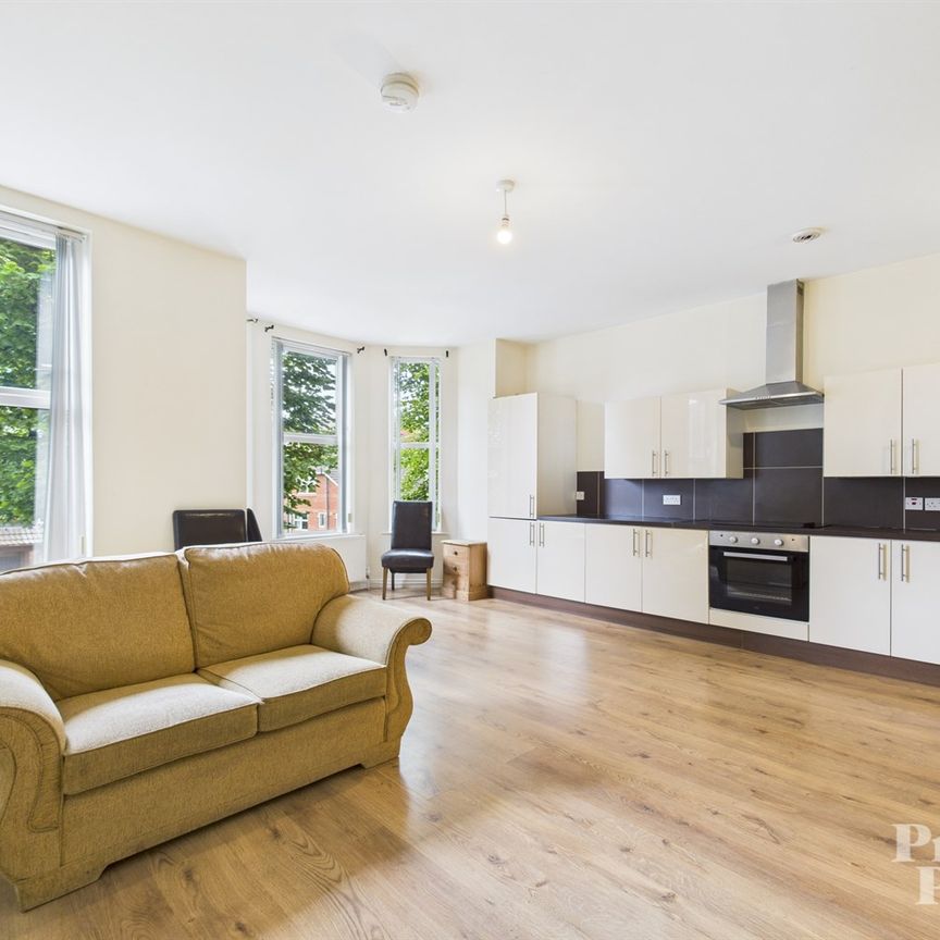 10b Glandore Avenue, Belfast, BT15 3FB - Photo 1