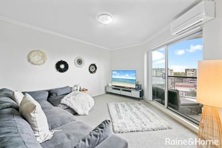 Holding deposit paid, open home cancelled - Photo 2