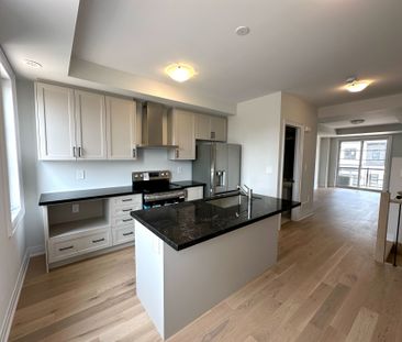 For Lease - 5945 Saigon Street, Mississauga, Ontario - Photo 1