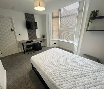 1 bedroom in a house share to rent - Photo 4