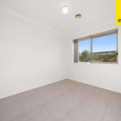 Appealing Mawson Townhouse - Photo 1