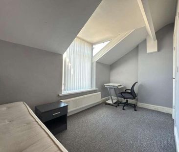 Broadway, Lancaster, LA1 - Photo 3