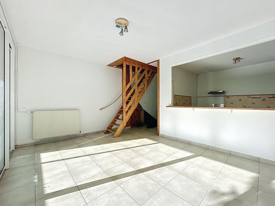 Location Appartement 3 pièces 74m² GUILHERAND GRANGES 07500 - Photo 1