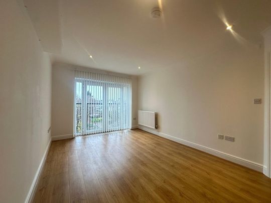 Heath Road, Twickenham, TW1 flat to rent - Photo 1