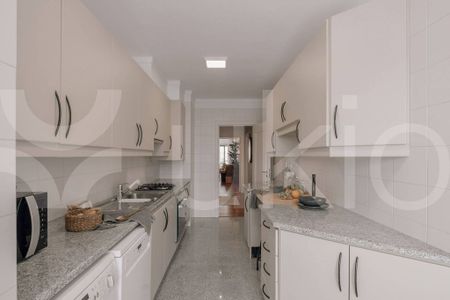 2 bedroom luxury Apartment for rent in Lisbon - Photo 3