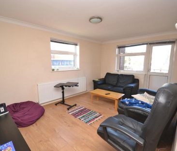3 bedroom house share to rent - Photo 2