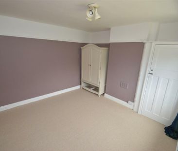 Brooklands Road, Parkgate - Photo 5