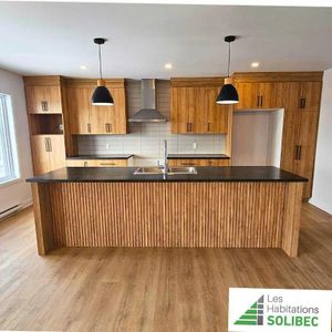 5 1/2 À Louer LIBRE MAINTENANT - Photo 2