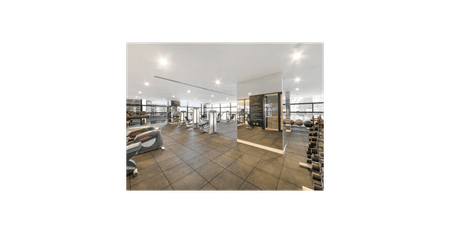 One Bedroom Plus Oversized Study - Photo 2