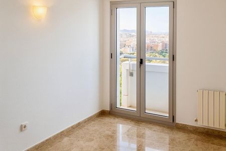 4 room luxury Apartment for rent in Valencia - Photo 5