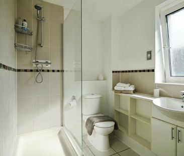 4 Bed Terraced House, New England Street, BN1 - Photo 1