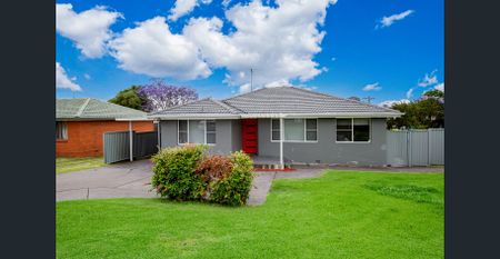 Great Family Home! - Photo 2