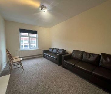 High Street, Edgware, Middlesex, HA8 - Photo 1