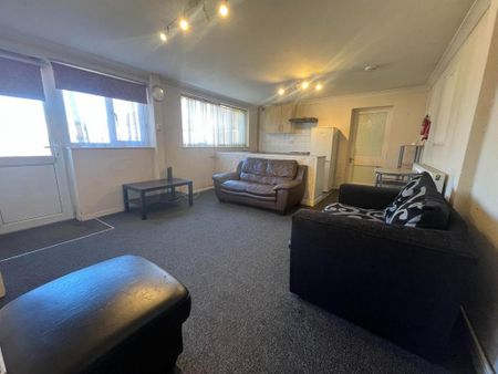 2 bedroom bungalow to rent - Photo 3