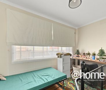 Popular Position & Partly Furnished - Photo 6