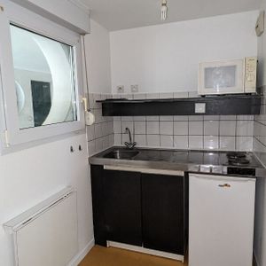 Location Appartement 1 pièce 17m² - Photo 2