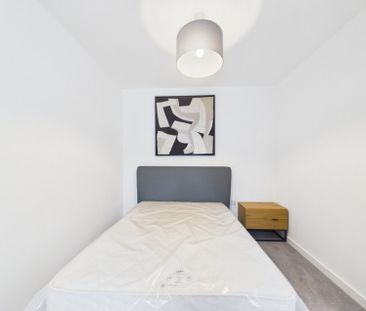 Virginia House, 35-51 Station Road, Egham,TW20 - Photo 5