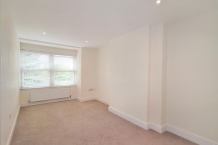 3 bedroom apartment to rent - Photo 4