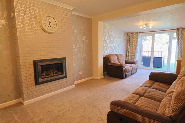 High Street, Keresley, Coventry - Photo 1