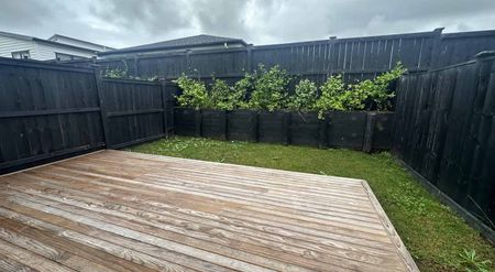 Brand New 3 Bedroom in Milldale! Walk to School! - Photo 5