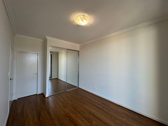 Brand New Timber Flooring and Fresh Painting with Access to Premium Resident Facilities - Photo 1