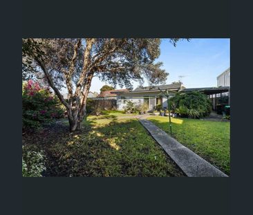 42 Doyle Street, Avondale Heights, Vic 3034 - Photo 3