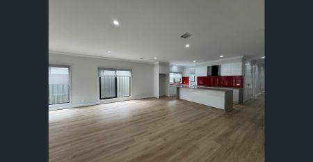 Krazy in Kalkallo - Photo 3