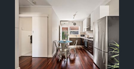 Immaculate Two Bedroom Unit in Prime Beachside Location - Photo 5