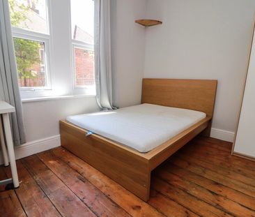 4 bedroom house to rent - Photo 3