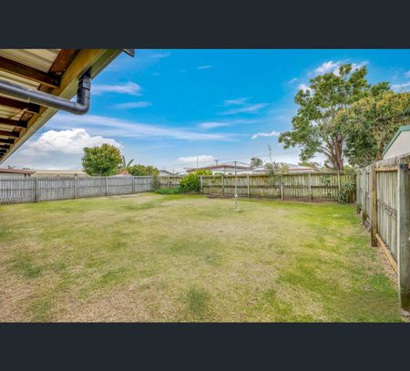 43 Morshead Street, Avenell Heights, Qld 4670 - Photo 5