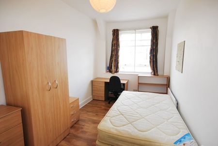 4 Bed - Clayton Street West, Newcastle - Photo 2