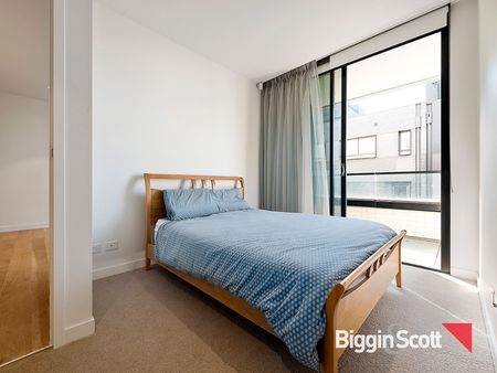 MODERN LIVING IN ICONIC STUDIO 9 PRECINCT, WONDERFUL RICHMOND LOCATION! - Photo 2