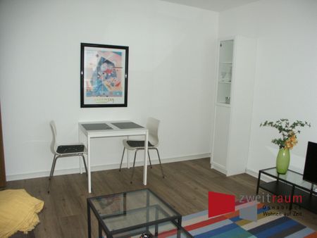 Neustadt, Modern möblierte 2 Zimmer Wohnung mit ebenerdiger Regendusche. - Photo 5