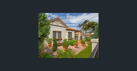 Stunning Character Home in Cul-De-Sac Location - Photo 2