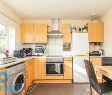 2 bed Apartment for Rent - Photo 6
