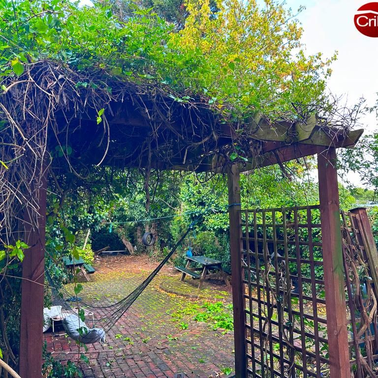 6 bedroom house share to rent - Photo 1