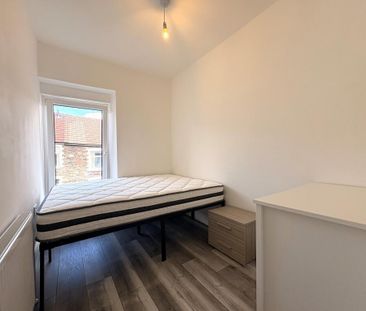 House Of Multiple Occupancy For Rent Tower Street, Pontypridd - Photo 4