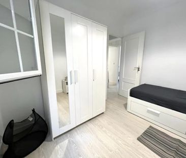 Calle de Isidro Fernández, Madrid, Community of Madrid 28034 - Photo 3