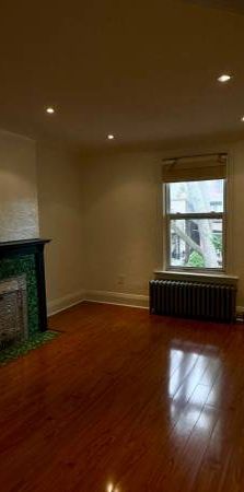 2 Bedroom + Den, 2nd Floor Apartment - Grace Street - Photo 1