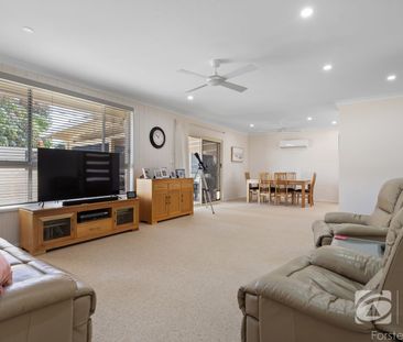 Modern Living in Private Tuncurry Pocket - Photo 3