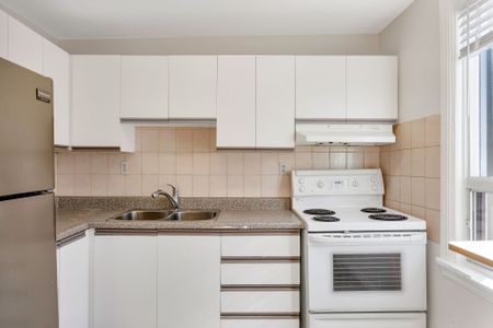 For Lease - 429 Margueretta Street Unit# Upper, Toronto, Ontario - Photo 5