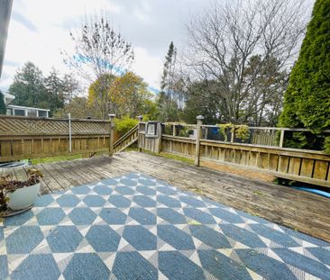 For Lease - 2249 Wyandotte Drive, Oakville, Ontario - Photo 6