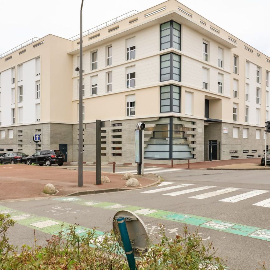 Résidence jeune actif Michel Serres – Le Luzard (partie Pour Jeunes Actifs) - Photo 1