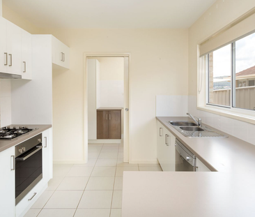 Stylish & Central! - Photo 1