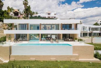 5 bedroom luxury Villa for rent in Marbella, Andalusia