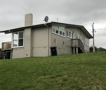 488 Hillsborough Road - Photo 3